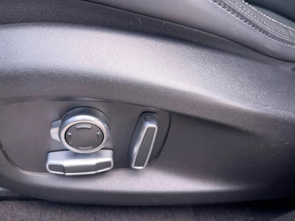2021 Jaguar F-Pace - Image 4 of 16