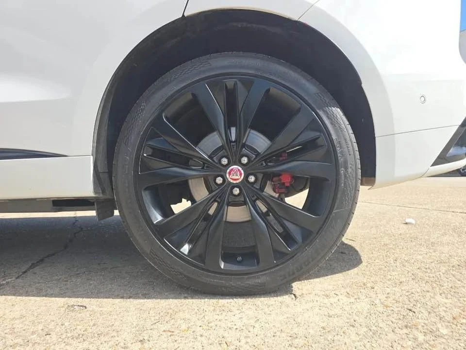 2021 Jaguar F-Pace - Image 6 of 17
