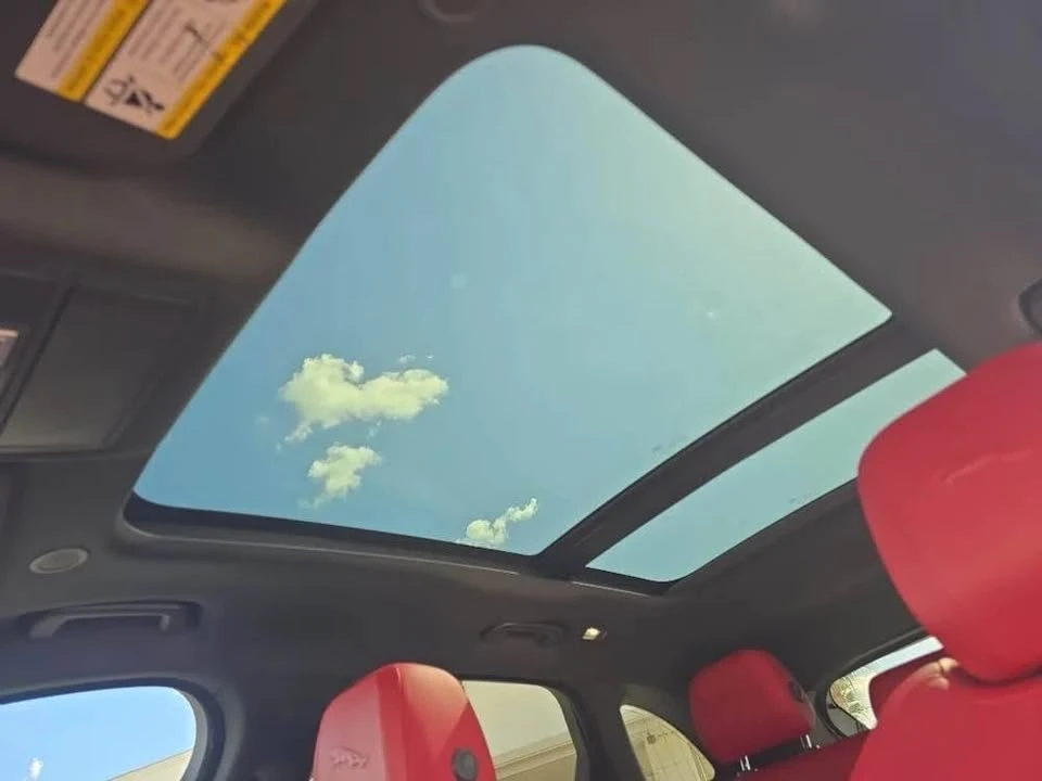 2021 Jaguar F-Pace - Image 15 of 17