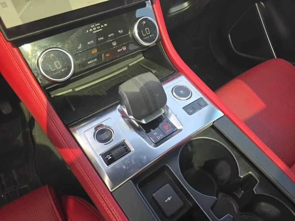2021 Jaguar F-Pace - Image 12 of 17