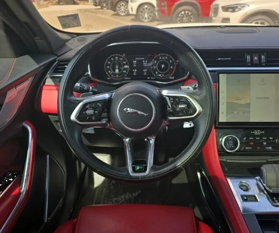 2021 Jaguar F-Pace - Image 5 of 11