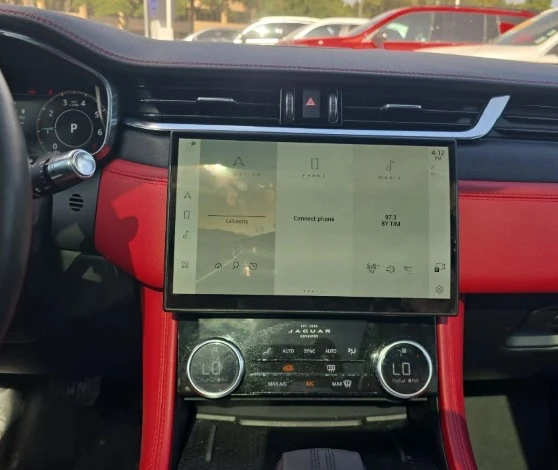 2021 Jaguar F-Pace - Image 6 of 11