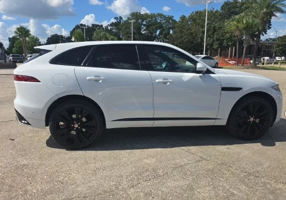 2021 Jaguar F-Pace - Image 3 of 11