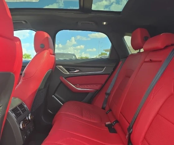 2021 Jaguar F-Pace - Image 9 of 11