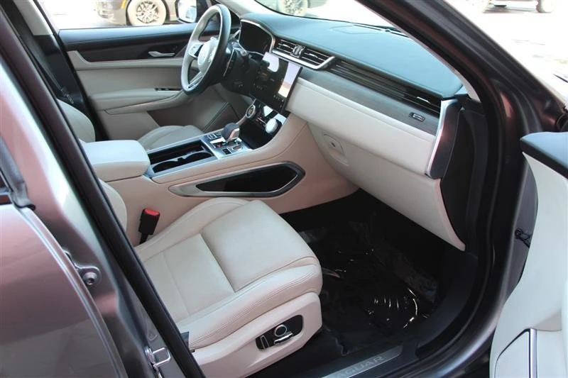 2021 Jaguar F-Pace - Image 11 of 20
