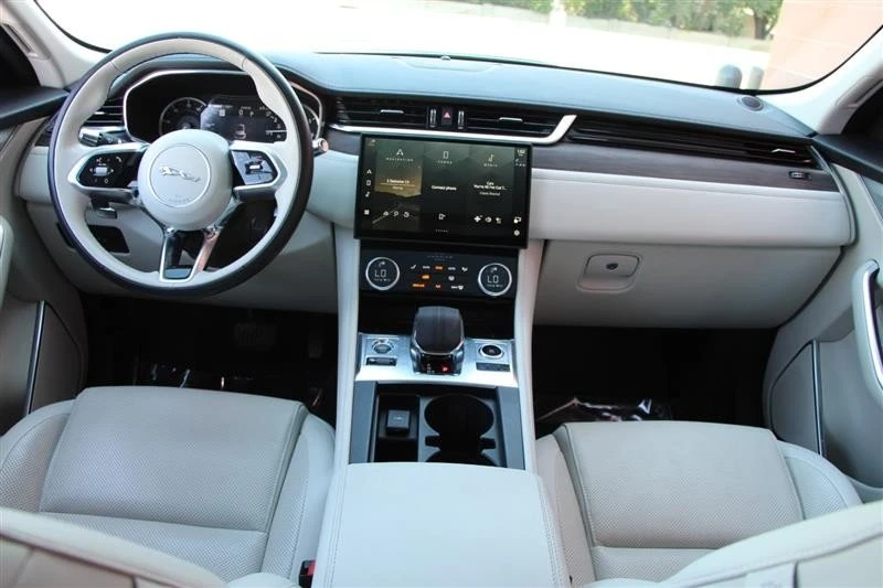 2021 Jaguar F-Pace - Image 14 of 20