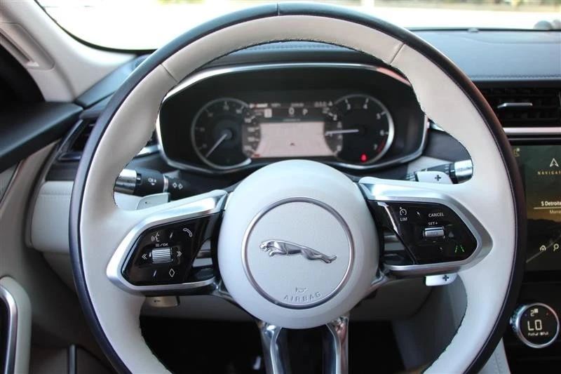 2021 Jaguar F-Pace - Image 16 of 20
