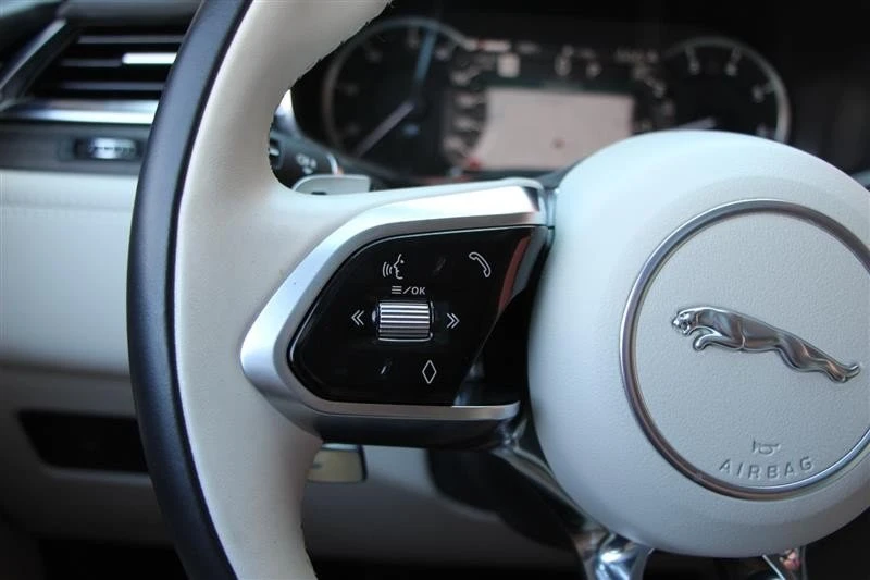 2021 Jaguar F-Pace - Image 18 of 20
