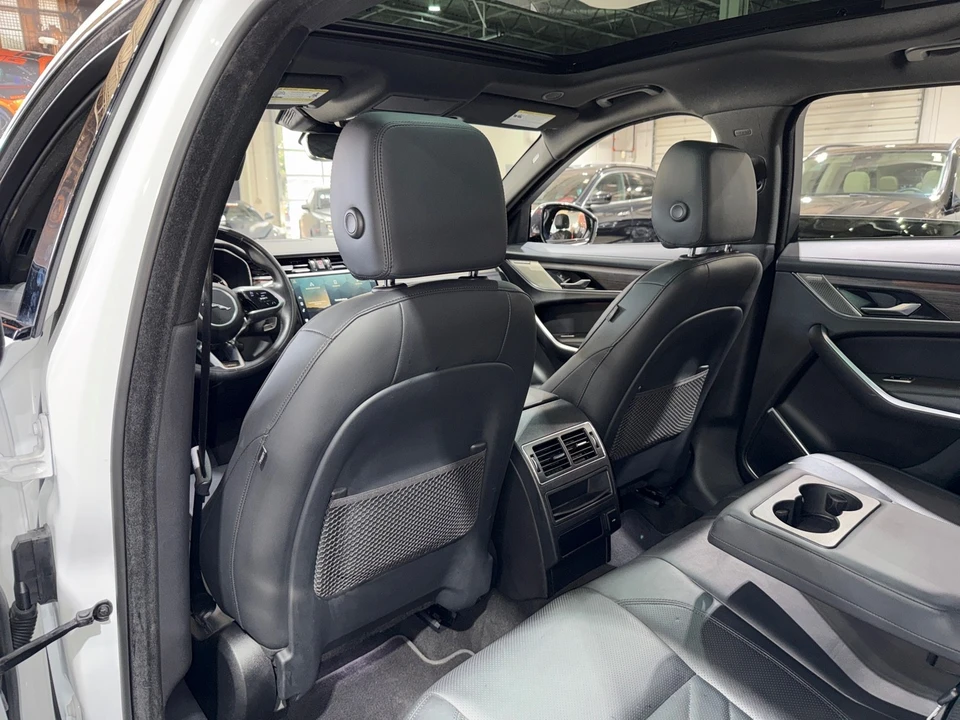 2021 Jaguar F-Pace - Image 11 of 12