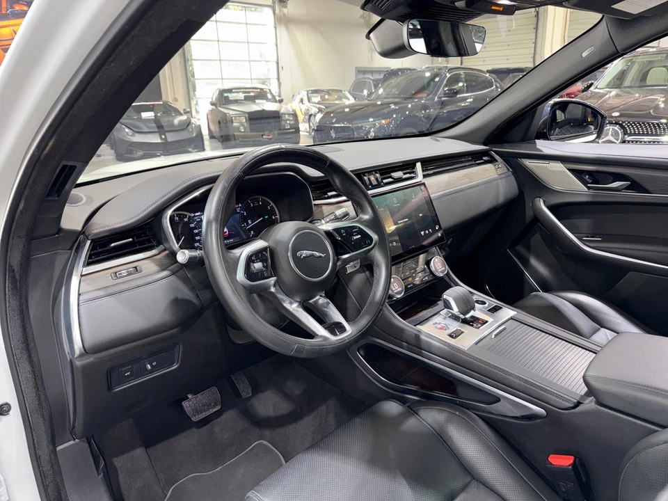 2021 Jaguar F-Pace - Image 7 of 12