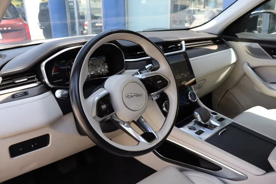 2021 Jaguar F-Pace - Image 8 of 20