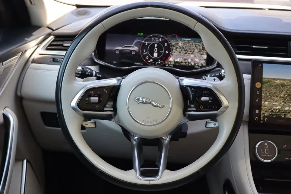 2021 Jaguar F-Pace - Image 12 of 20