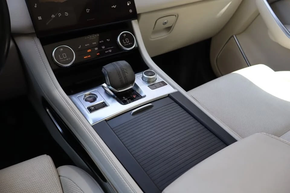 2021 Jaguar F-Pace - Image 13 of 20