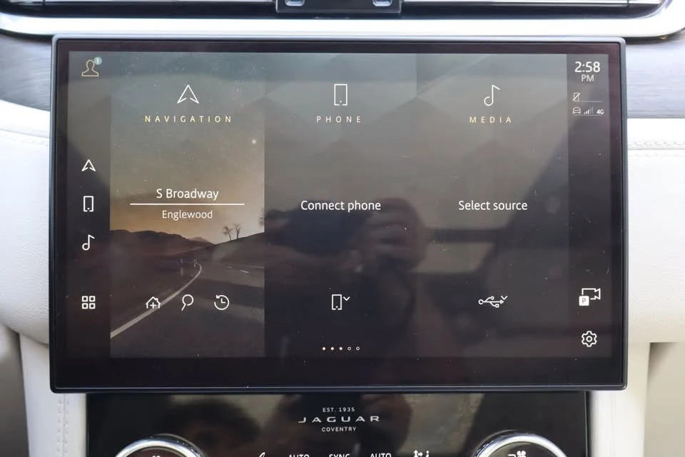 2021 Jaguar F-Pace - Image 16 of 20