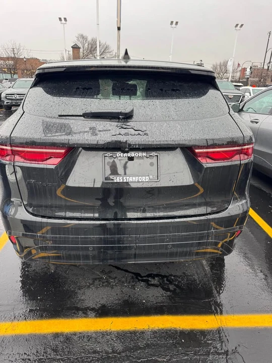 2021 Jaguar F-Pace SVR - Image 5 of 12