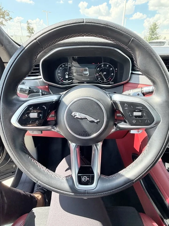 2021 Jaguar F-Pace SVR - Image 14 of 16