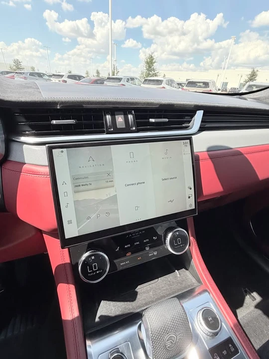 2021 Jaguar F-Pace SVR - Image 11 of 16
