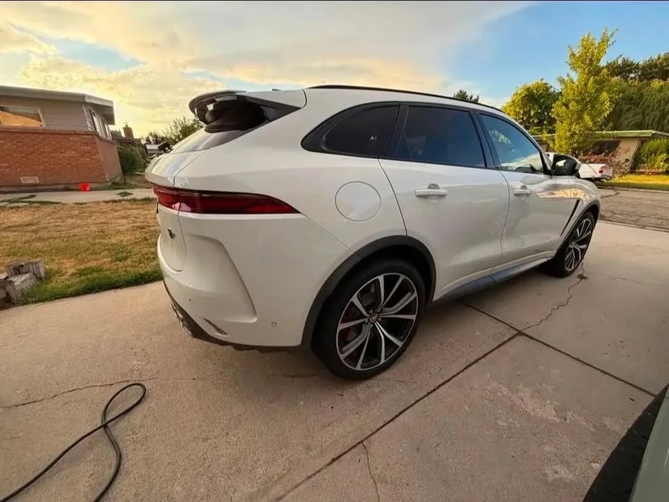 2021 Jaguar F-Pace SVR - Image 5 of 11