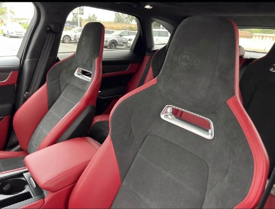 2021 Jaguar F-Pace SVR - Image 14 of 17