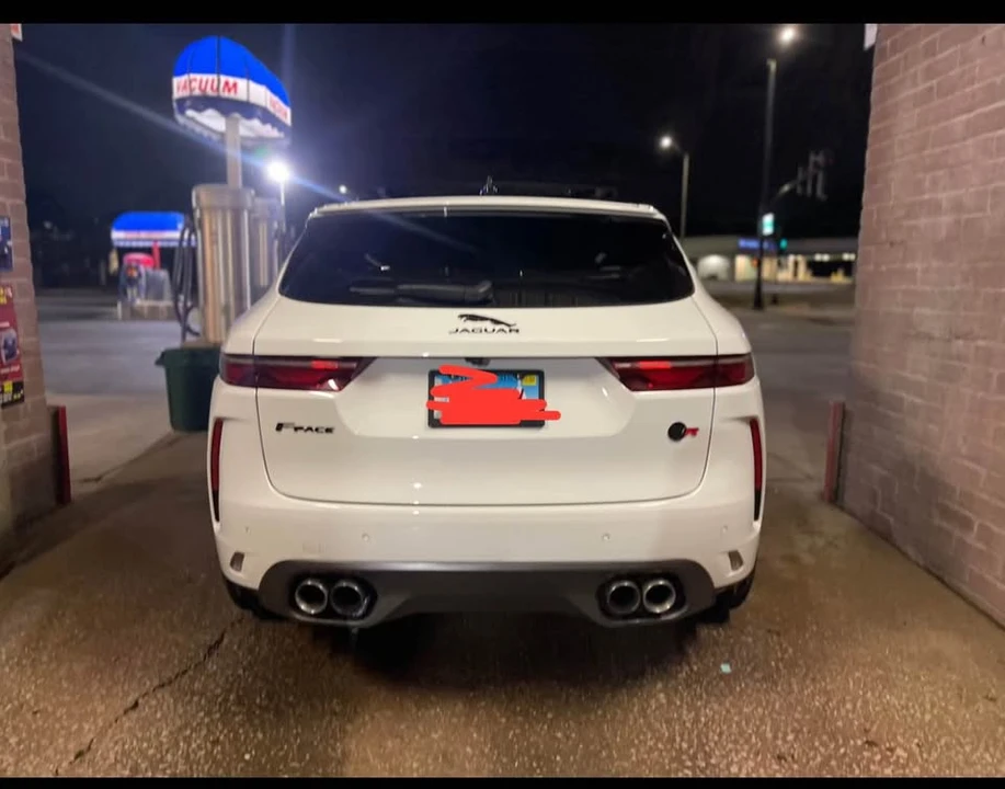 2021 Jaguar F-Pace SVR - Image 4 of 17
