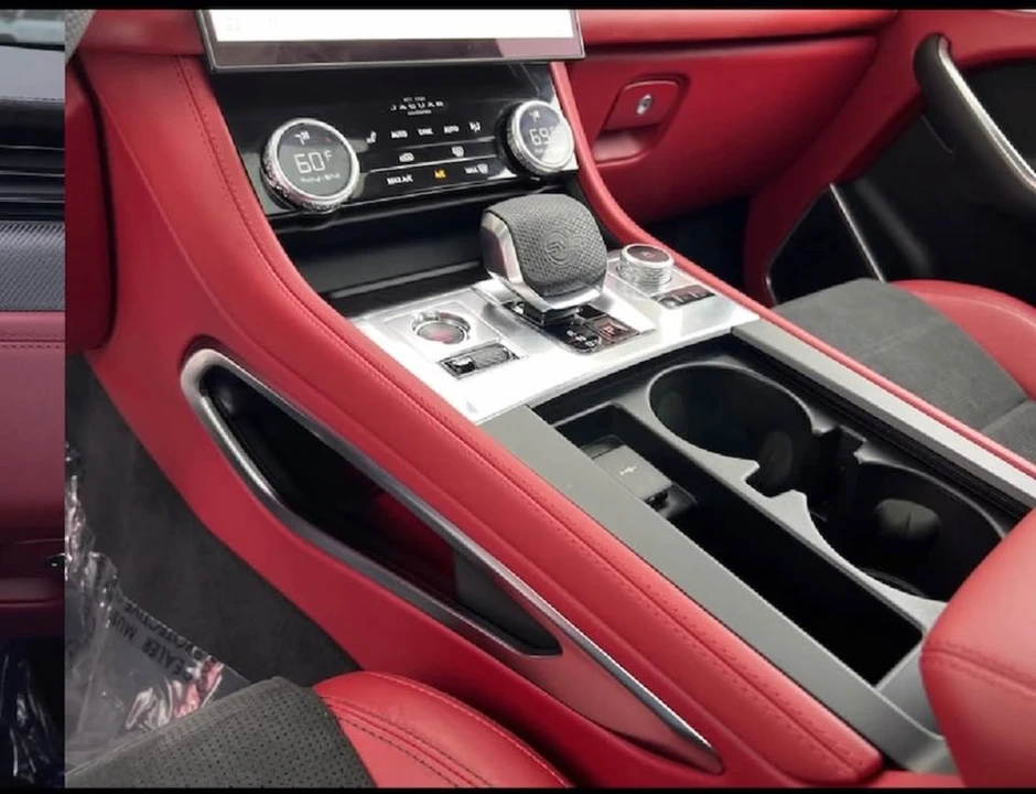 2021 Jaguar F-Pace SVR - Image 9 of 17