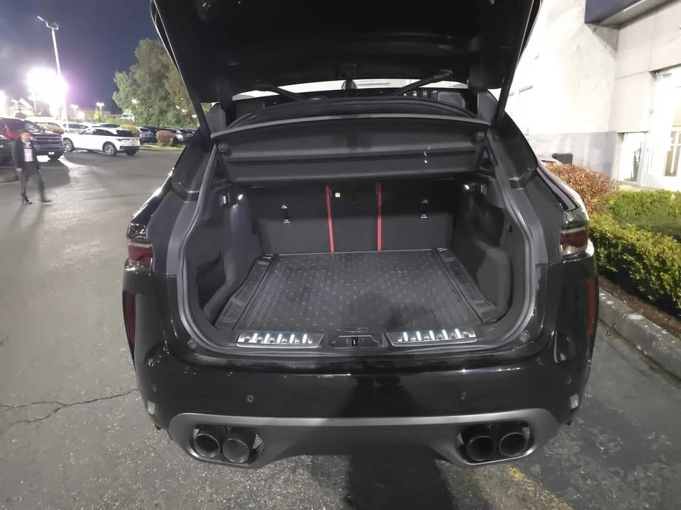 2021 Jaguar F-Pace SVR - Image 5 of 11