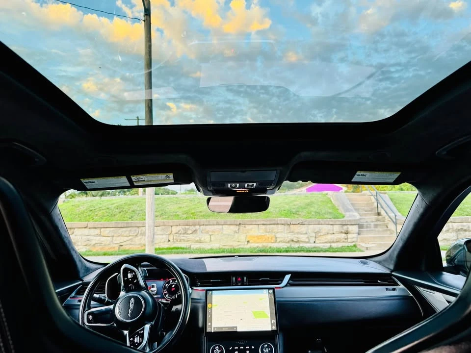 2021 Jaguar F-Pace SVR - Image 12 of 20