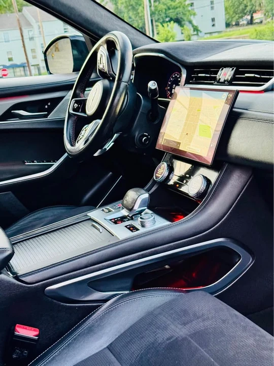2021 Jaguar F-Pace SVR - Image 11 of 20