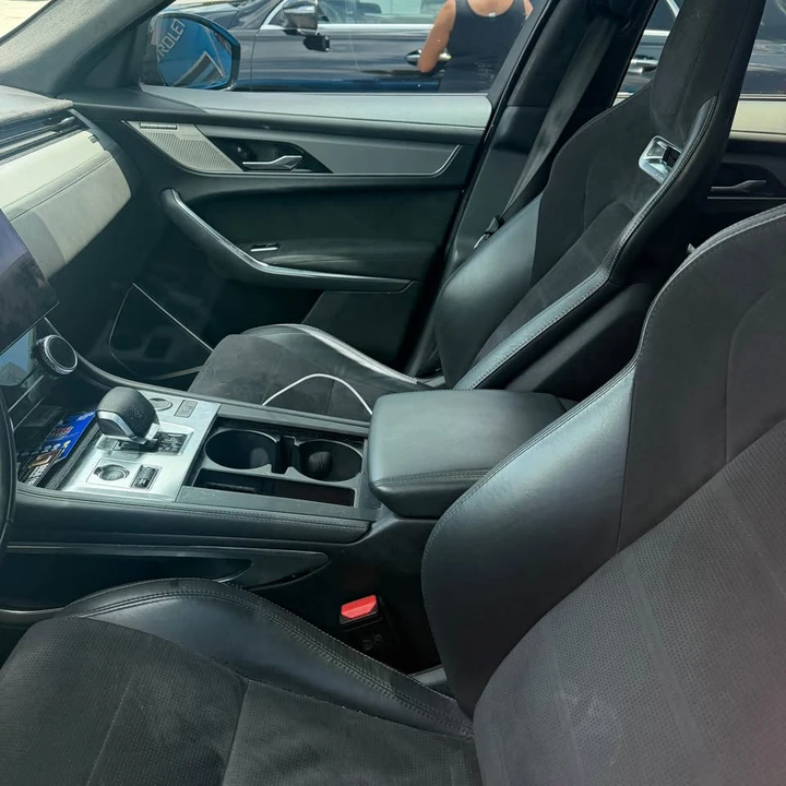 2021 Jaguar F-Pace SVR - Image 7 of 9