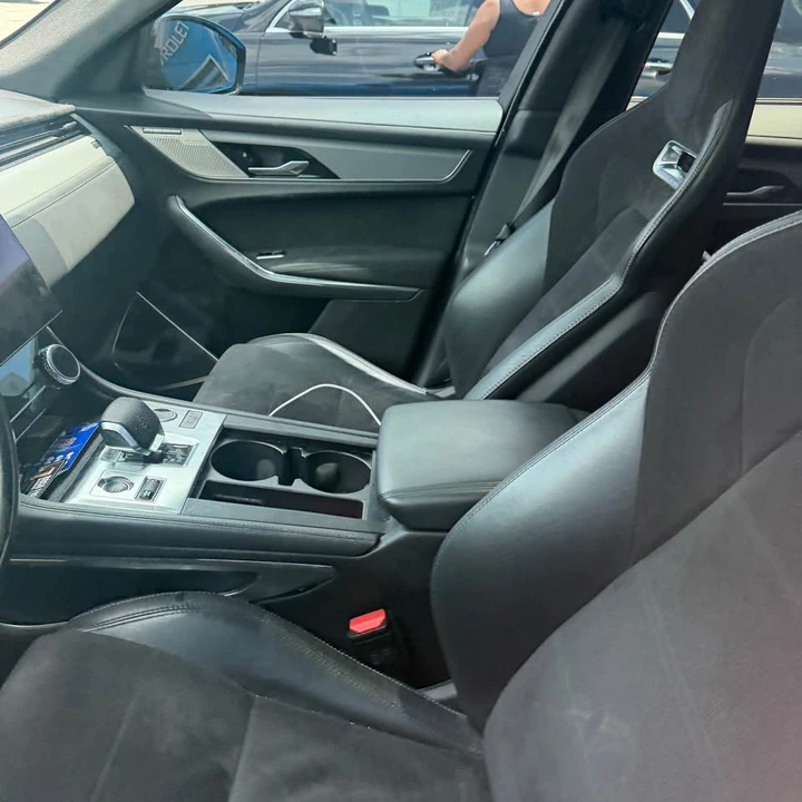 2021 Jaguar F-Pace SVR - Image 8 of 9