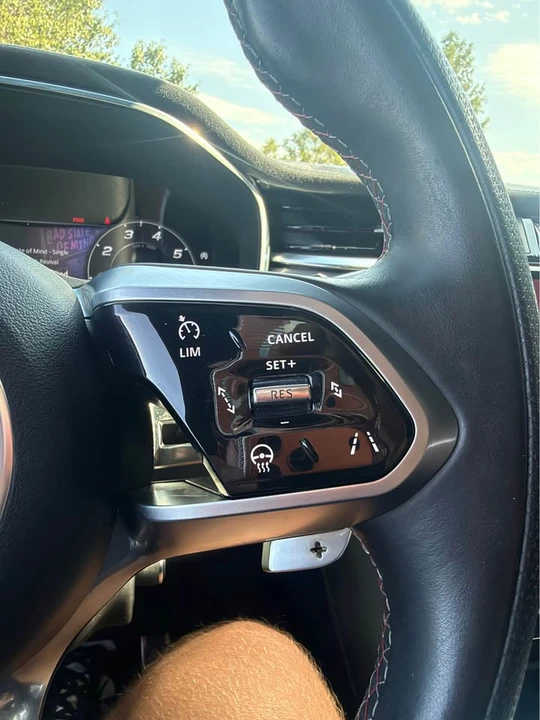 2021 Jaguar F-Pace SVR - Image 12 of 15