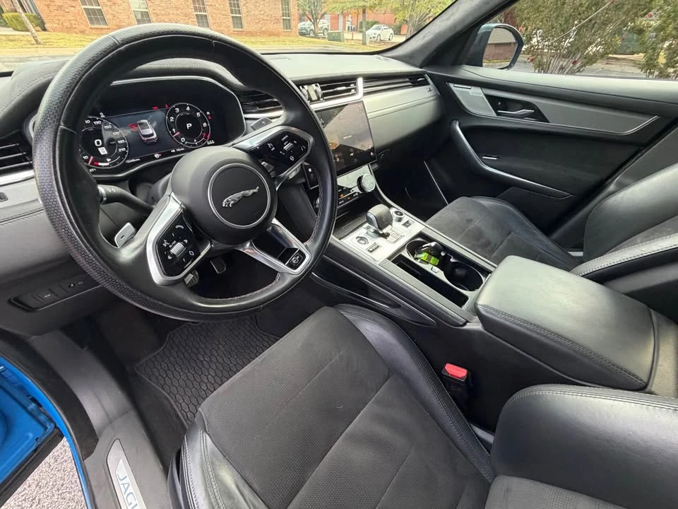 2021 Jaguar F-Pace SVR - Image 11 of 17