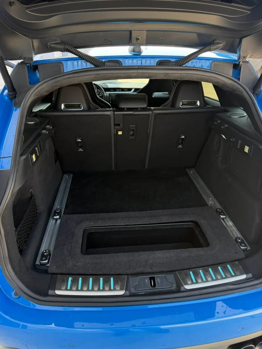 2021 Jaguar F-Pace SVR - Image 10 of 14