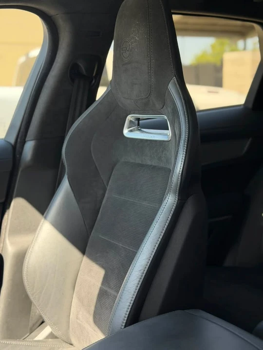 2021 Jaguar F-Pace SVR - Image 8 of 14