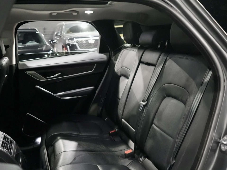 2021 Jaguar F-Pace - Image 14 of 20