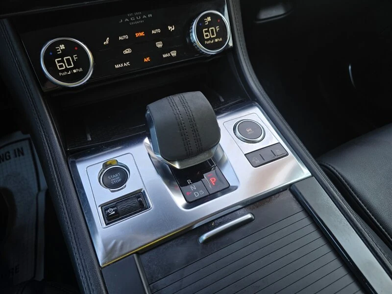 2021 Jaguar F-Pace - Image 8 of 20