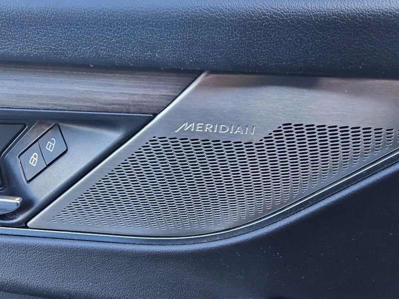 2021 Jaguar F-Pace - Image 10 of 20