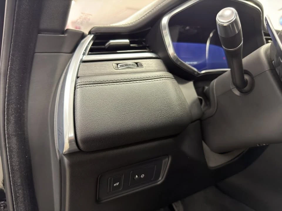 2021 Jaguar F-Pace - Image 16 of 20
