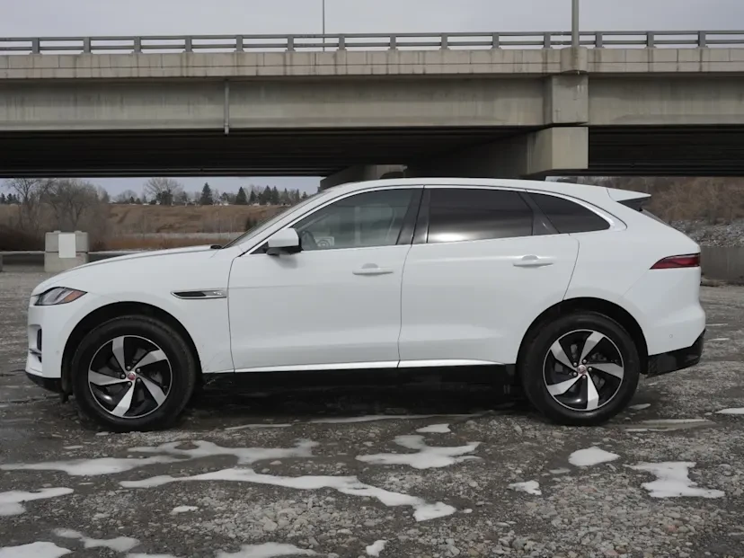 2021 Jaguar F-Pace - Image 4 of 17