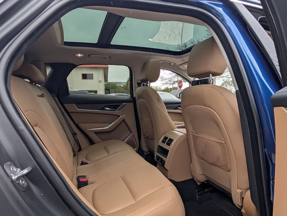 2021 Jaguar F-Pace - Image 16 of 21
