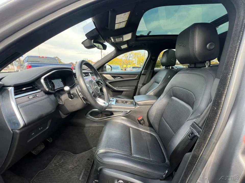 2021 Jaguar F-Pace - Image 16 of 21