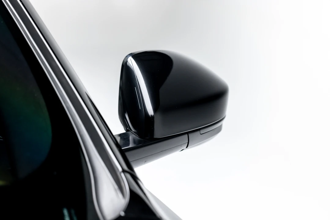 2021 Jaguar F-Pace - Image 21 of 31