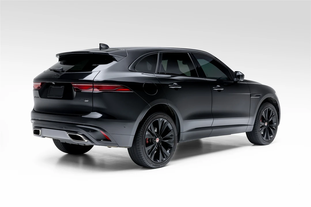 2021 Jaguar F-Pace - Image 9 of 31