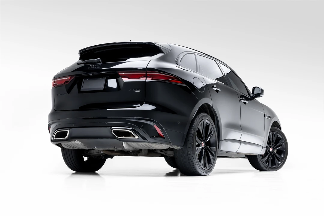 2021 Jaguar F-Pace - Image 10 of 31
