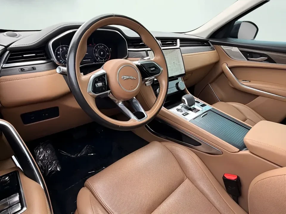 2021 Jaguar F-Pace - Image 14 of 20