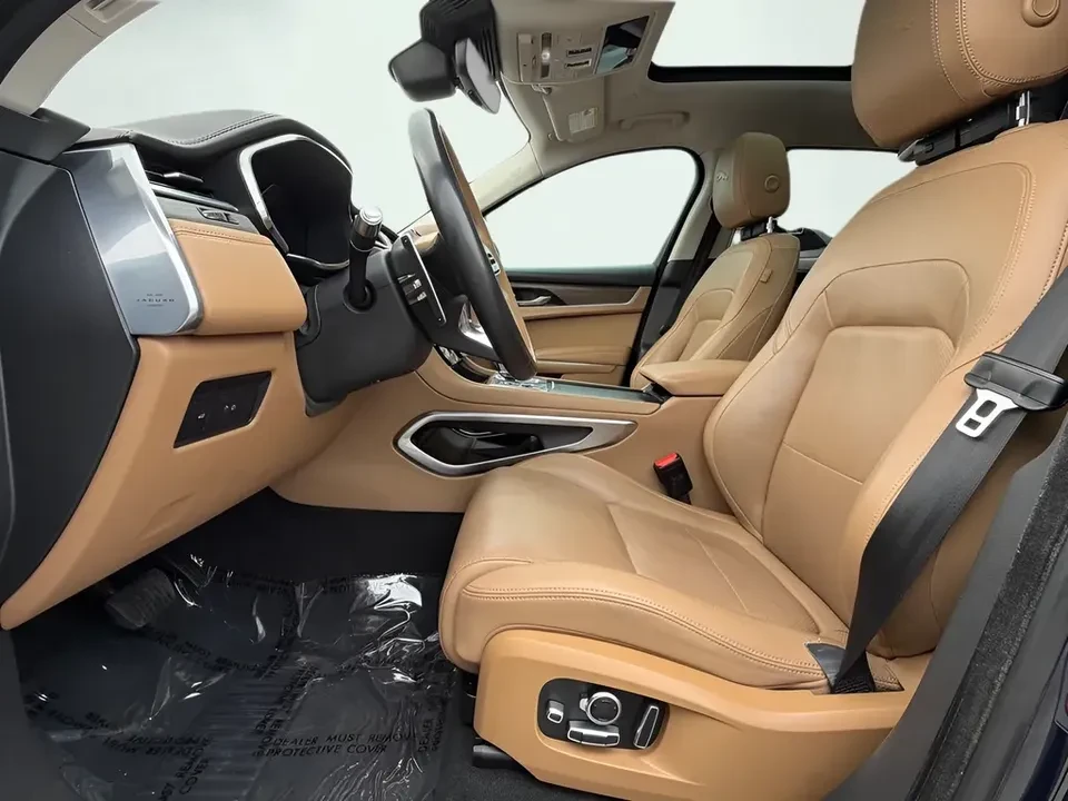 2021 Jaguar F-Pace - Image 15 of 20