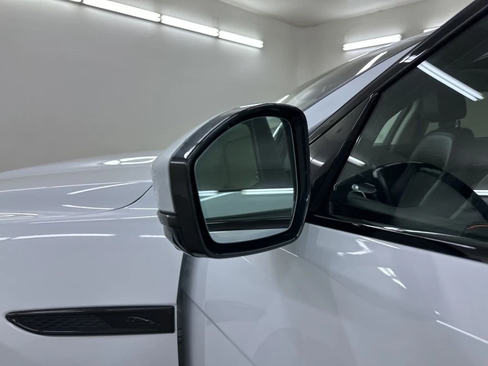 2021 Jaguar F-Pace - Image 16 of 21