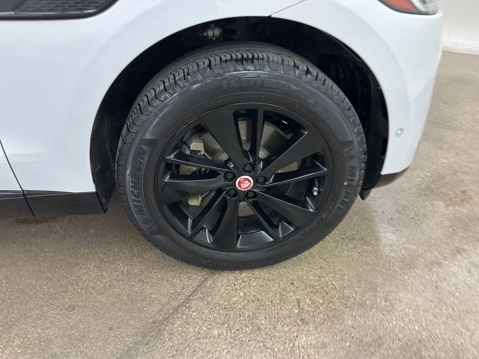 2021 Jaguar F-Pace - Image 14 of 21