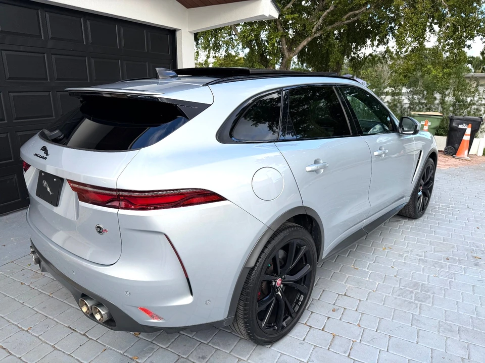 2021 Jaguar F-Pace SVR - Image 11 of 21