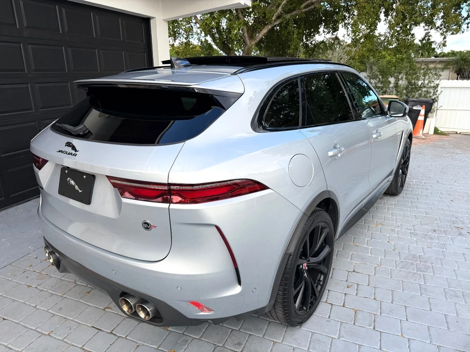 2021 Jaguar F-Pace SVR - Image 14 of 21